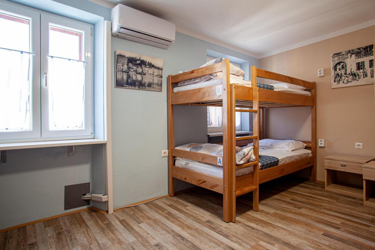 Hostel Adriatic Piran (Adults Only) ภายนอก รูปภาพ