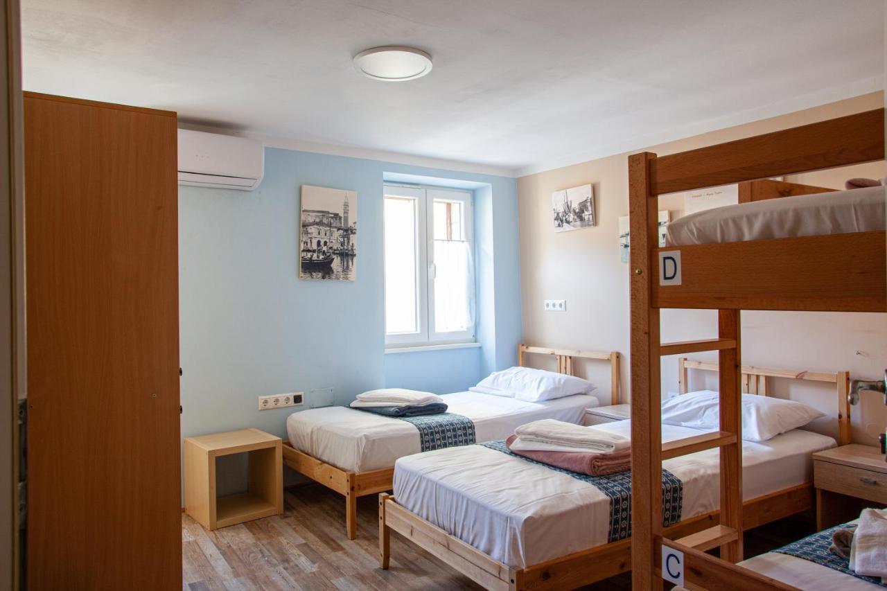 Hostel Adriatic Piran (Adults Only) ภายนอก รูปภาพ