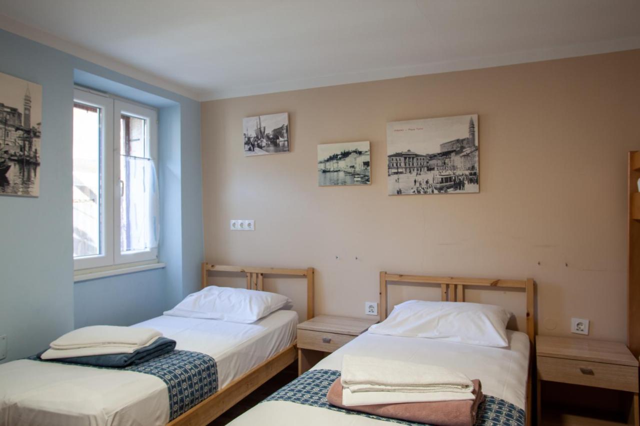 Hostel Adriatic Piran (Adults Only) ภายนอก รูปภาพ