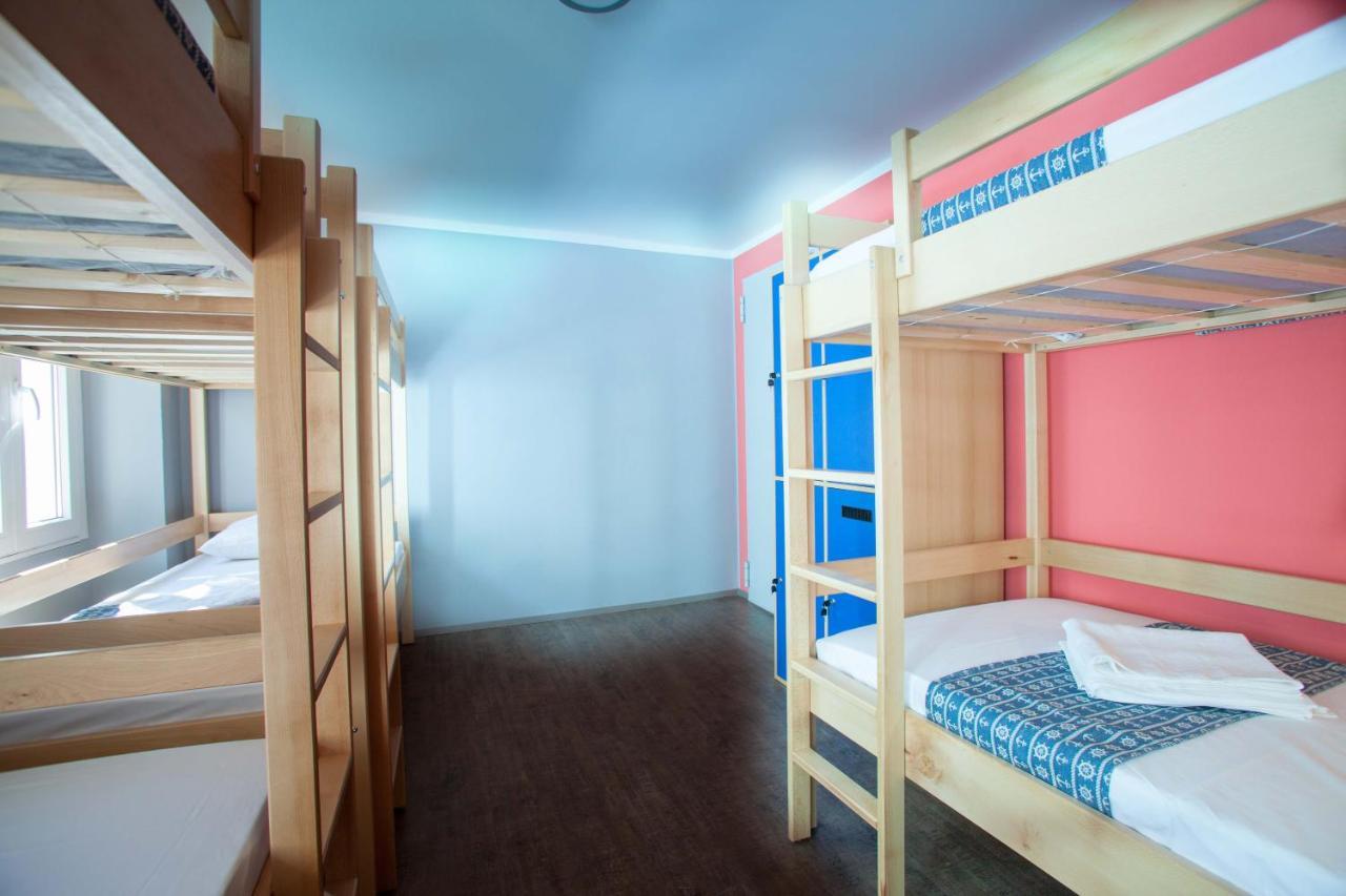 Hostel Adriatic Piran (Adults Only) ภายนอก รูปภาพ