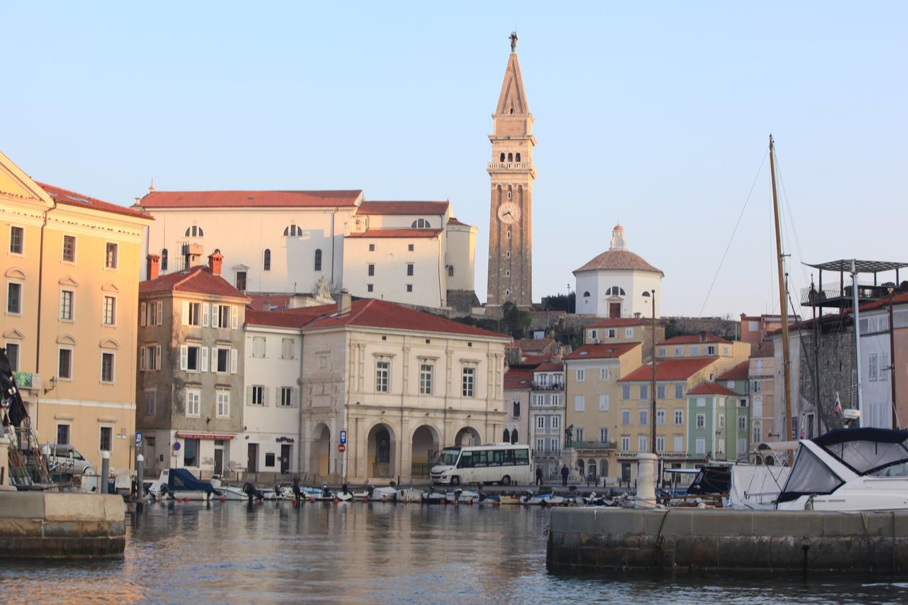 Hostel Adriatic Piran (Adults Only) ภายนอก รูปภาพ