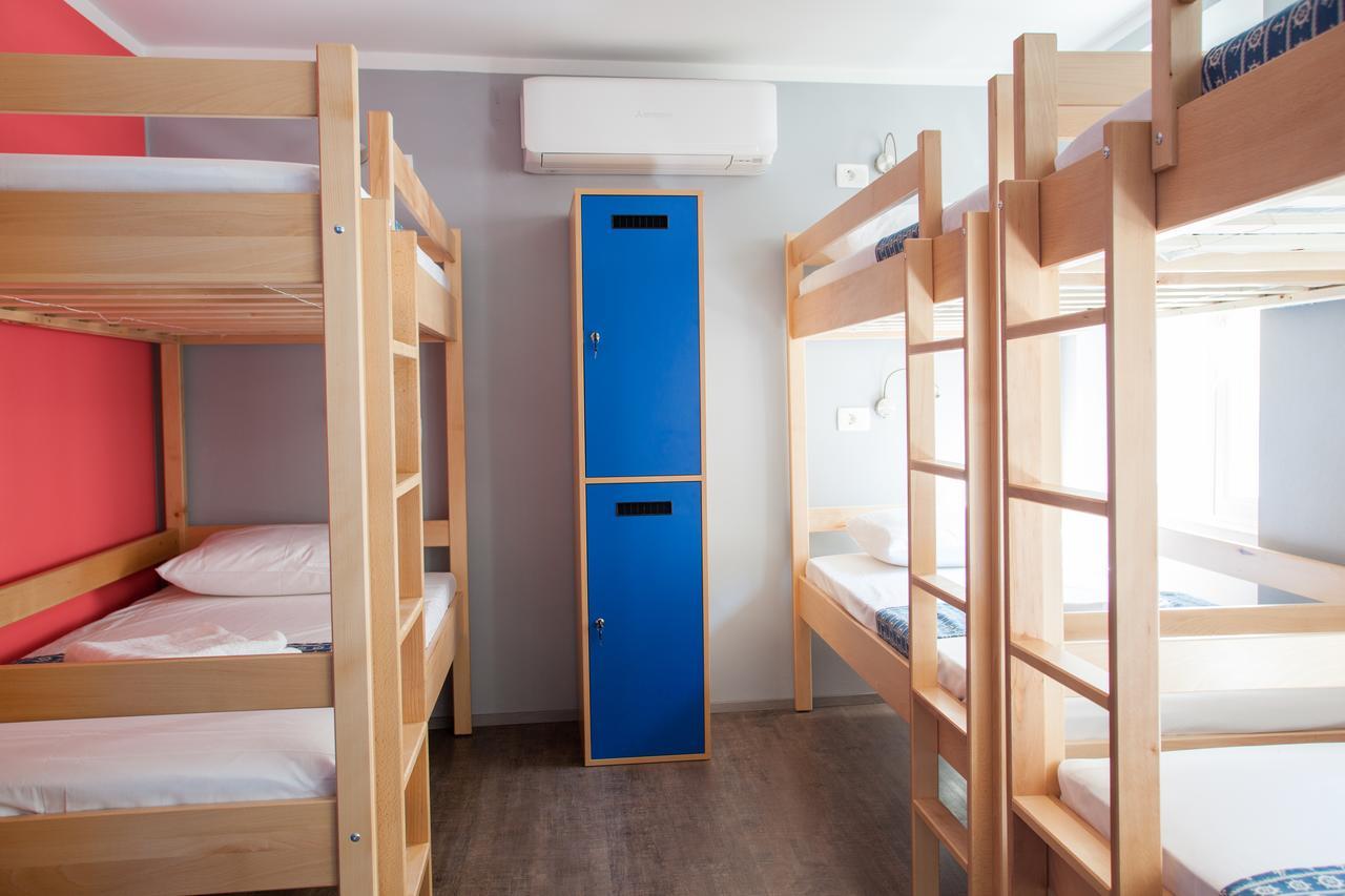 Hostel Adriatic Piran (Adults Only) ภายนอก รูปภาพ