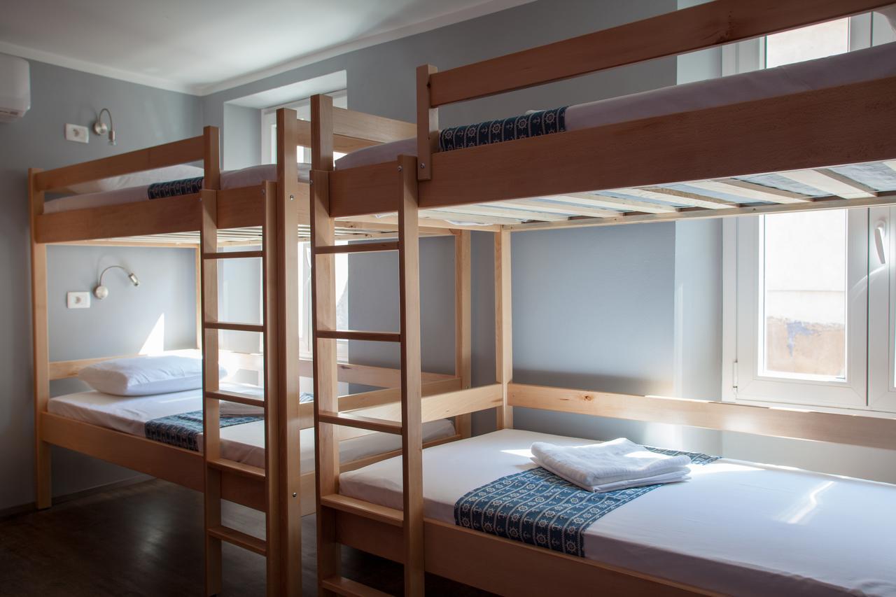 Hostel Adriatic Piran (Adults Only) ภายนอก รูปภาพ